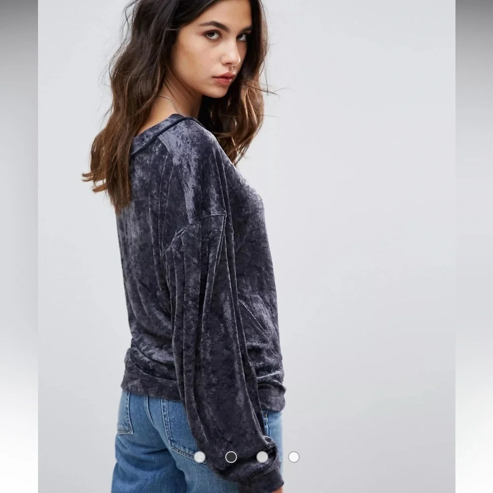 Free People Milan Layering Crushed Velvet Top - Washed Black - Gray - Grey sz. S